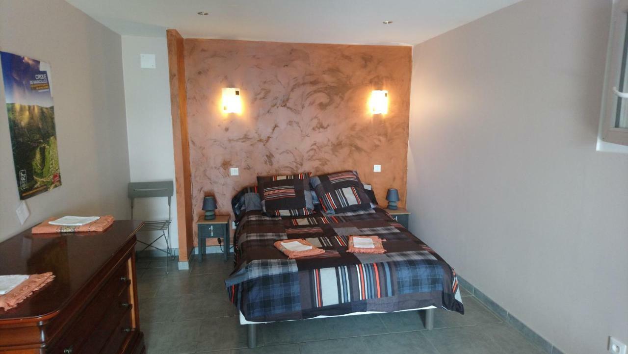 L'Auberge Du Mazet Lodève Екстериор снимка
